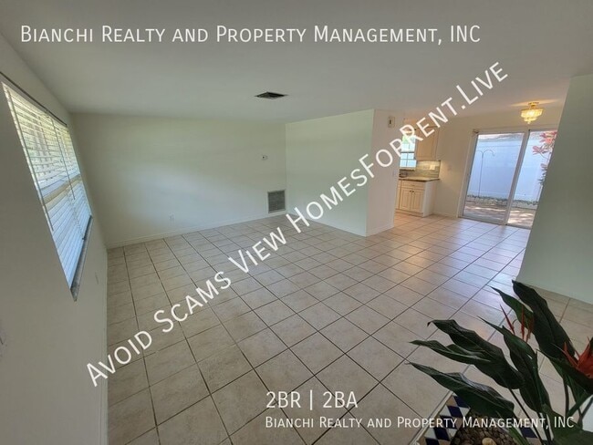 Photo - 501 Lake Palms Dr