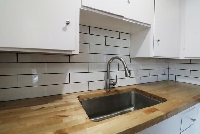 Photo - 375 Delmas Ave