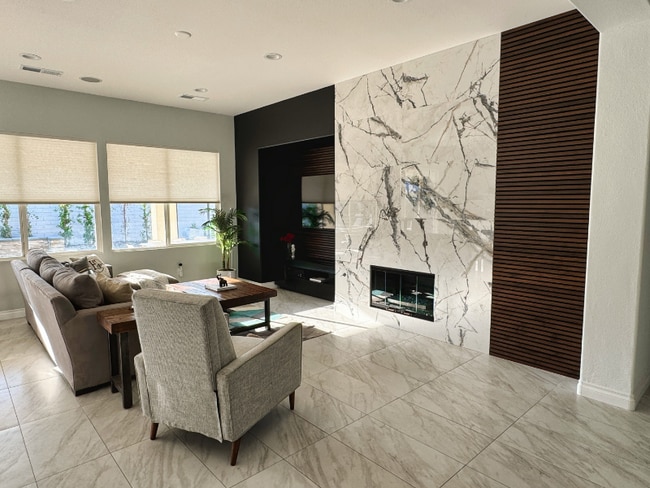 Photo - 43244 Freesia Pl