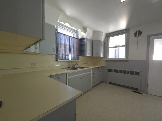 Photo - Super cute house in Wallace near the school!