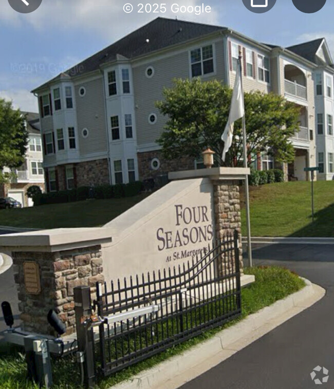 Building Photo - 1518 Enyart Way Unit 301 Rental