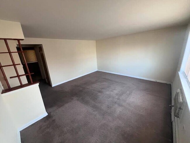 Photo - 4825 W 31st St