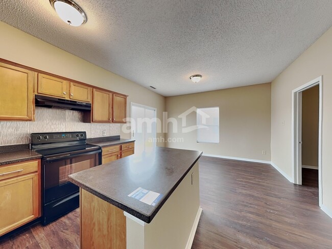 936 Shenandoah Way