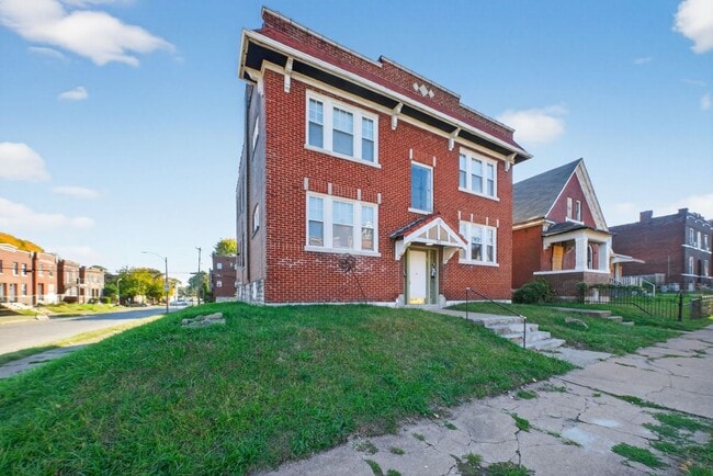 4102 Nebraska Ave Unit 4102 Nebraska -1F