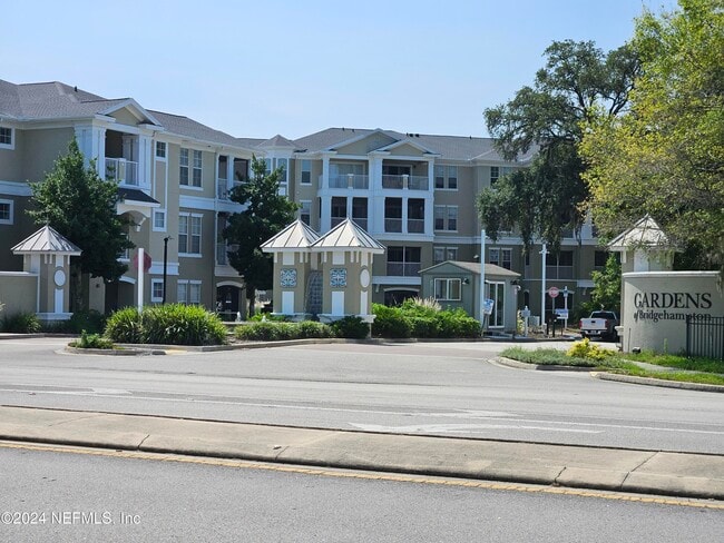 Building Photo - 8290 Gate Pkwy W Unit 1206