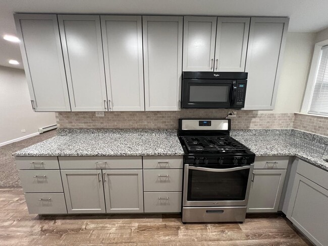 Photo - 1086 N Northwest Hwy Unidad Garden