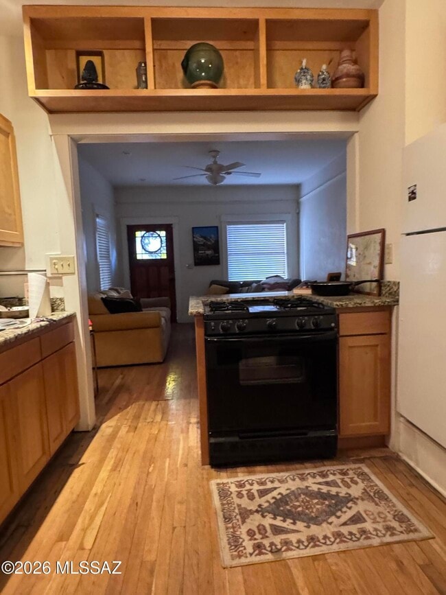 Photo - 21 E Corral St