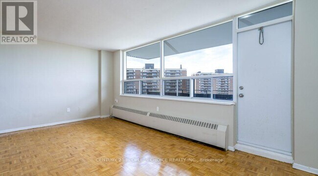 Photo - 6161 Bathurst St Unit 705