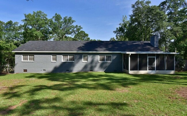 Photo - 426 Forest Glen Dr