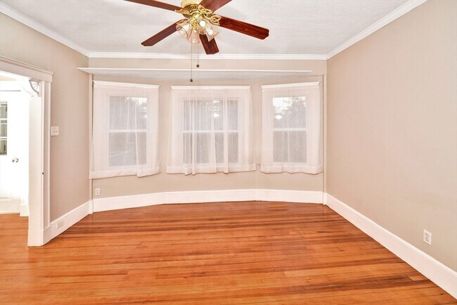 1877 Hyde Park Ave Unit 3