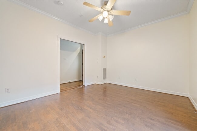 Photo - 1515 Hyde Park Blvd Unit 2