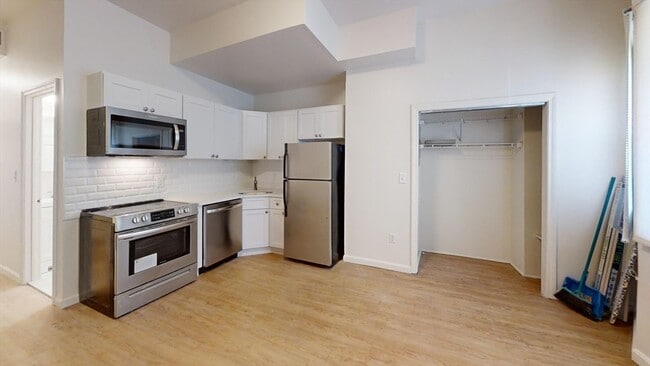 Photo - 287 Dorchester St Unit 1
