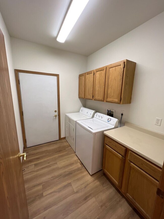 Photo - Large 2 Bedroom, 2 Bath apartment with 2 c... Unit 3330 Leopold - Apt B