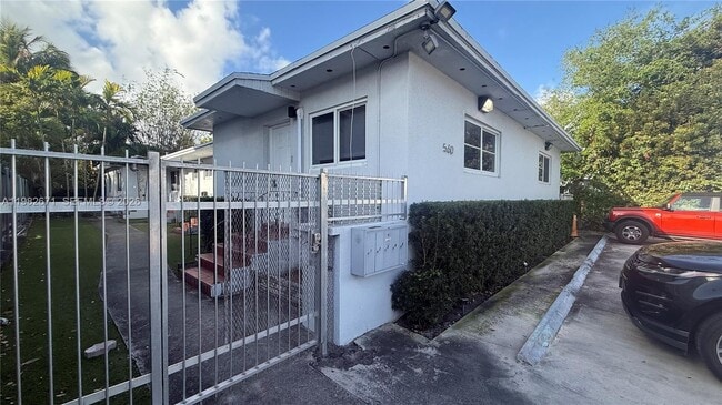 Building Photo - 560 NE 67th St Unit 1