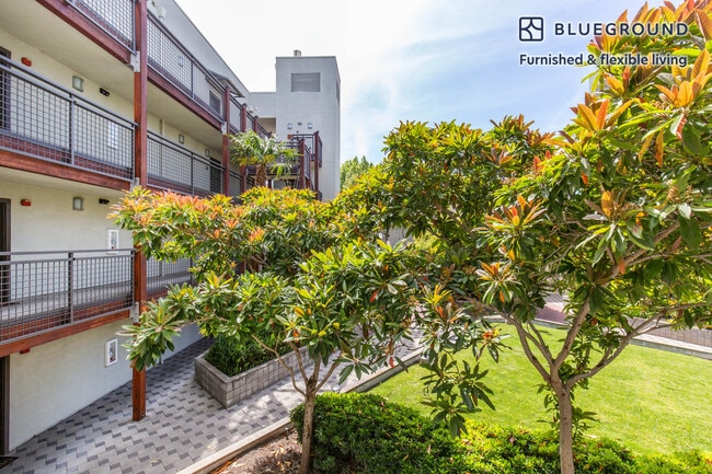 Photo - 754 The Alameda Unidad FL2-ID534