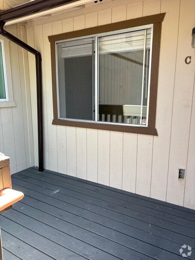 Building Photo - 5700 Olmeda Ave Unit C Rental