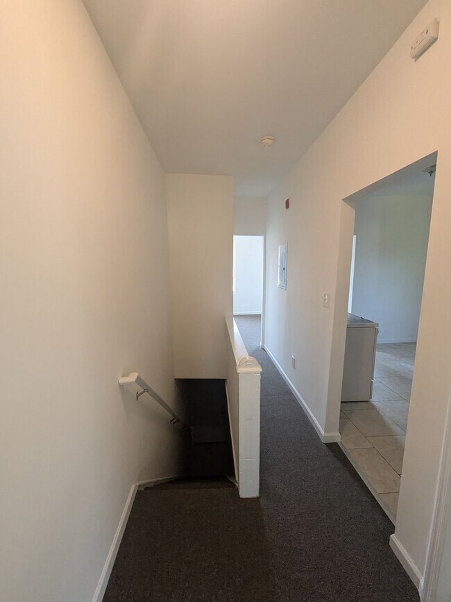 Photo - 1734 N Aberdeen St Unidad 2nd Fl.