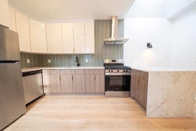 Photo - 4525 Brown St Unit 2