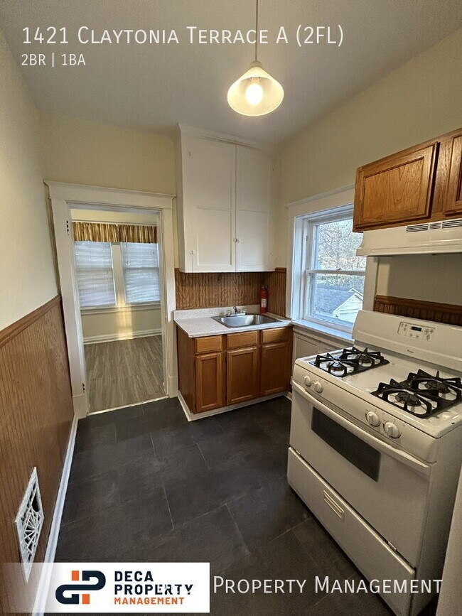 Photo - 1421 Claytonia Terrace