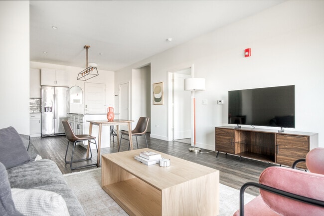 Photo - 100 N Addison Ave Unidad FL6-ID1277