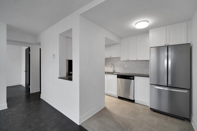 Photo - 1100 Harwood Street