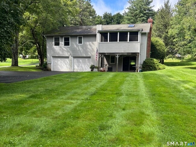 Photo - 31 Old Hawleyville Rd