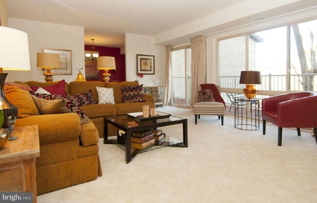 Photo - 10 Over Ridge Ct