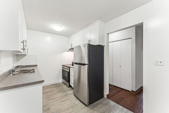 Kamel Point Village Apartments