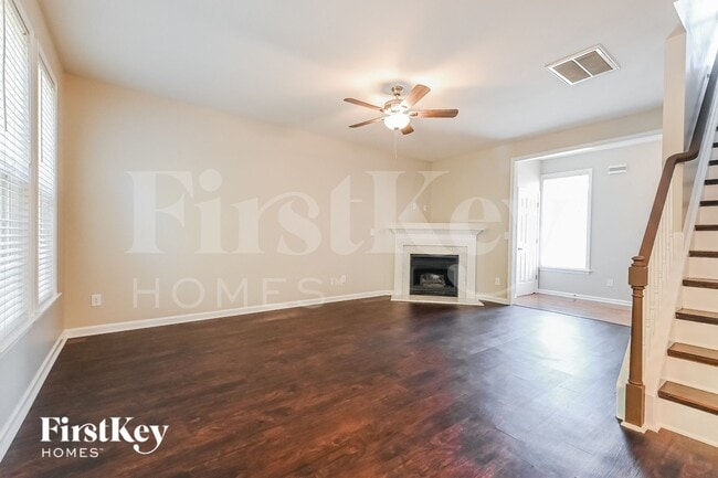 Photo - 2428 Sapphire Valley Dr