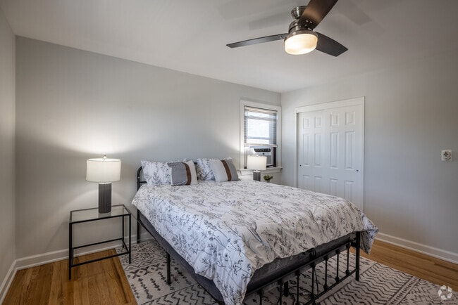 2BR, 1BA - 800SF - Second Bedroom
