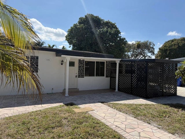 Photo - 1382 NE 28th St