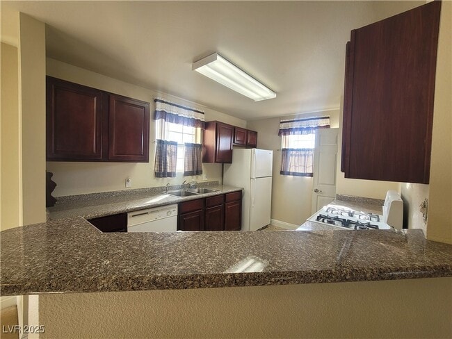 Building Photo - 2801 N Rainbow Blvd Unit 264 Rental
