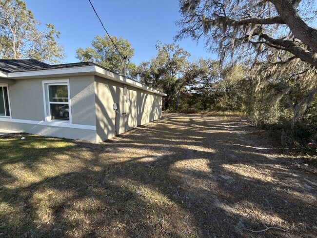 Photo - 235 Locust Pass Cir