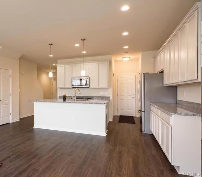 Photo - 24792 Ivy Rd
