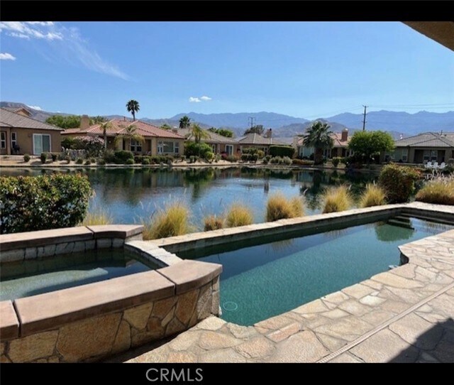 Building Photo - 111 Shoreline Dr