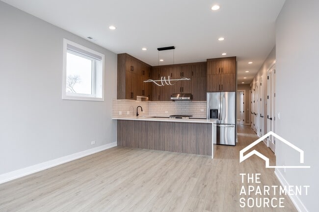 Photo - 3738 S Calumet Ave Unidad 2S