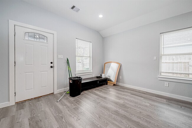 Photo - 6725 Avenue K Unit B