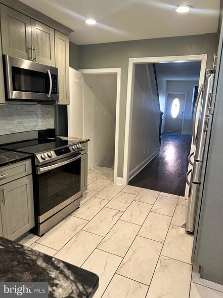 2235 N Hancock St
