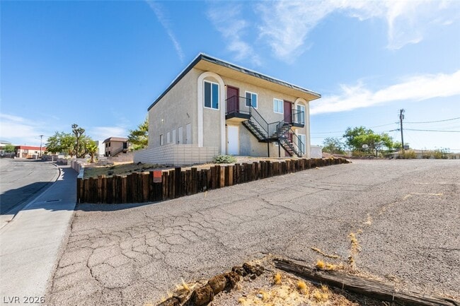 Photo - 525 Fir St
