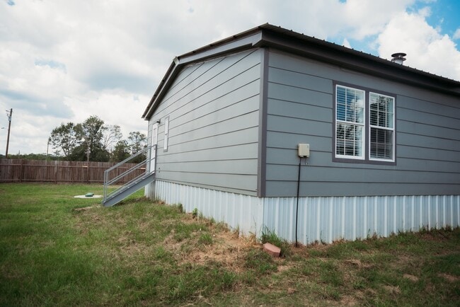 Photo - 2545 Lee Turner Rd