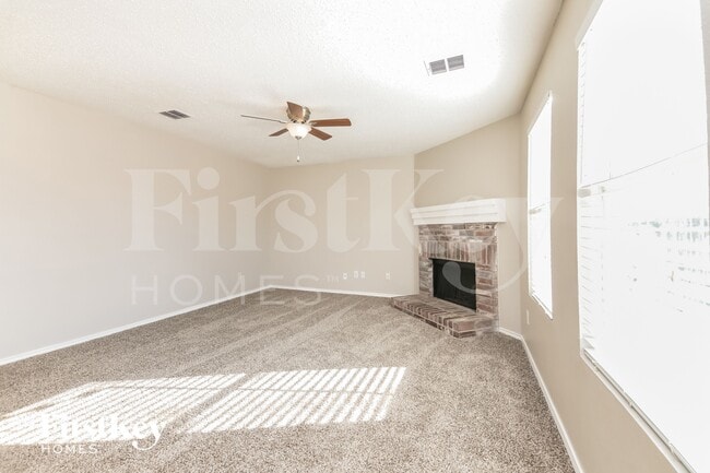 Photo - 4519 Green Meadow Dr