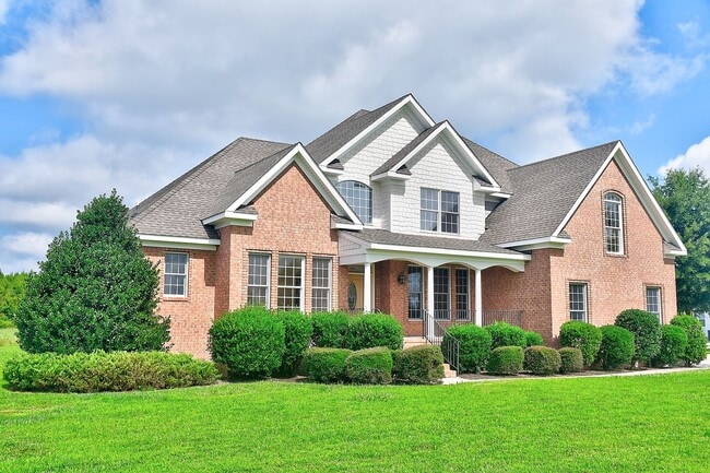 Building Photo - BEAUTIFUL HOME FOR RENT SOUTH CHESAPEAKE!