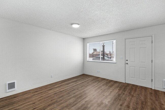 Creekside Apartments