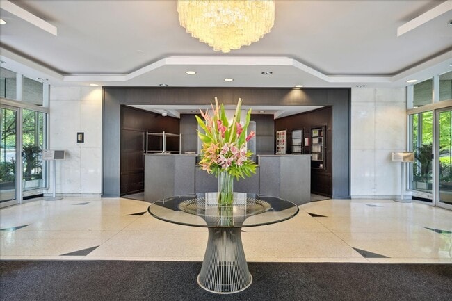 Photo - 3950 N Lake Shore Dr Unit 627E