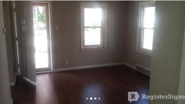 Photo - 629 Moran Ave