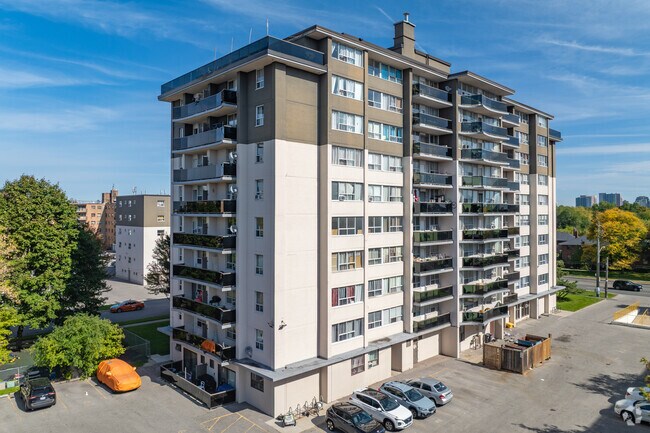 Photo - 4866 Bathurst Street Apartments