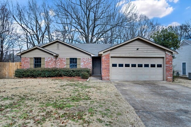 Building Photo - 3 Bed • 2 Bath • Valley View School District