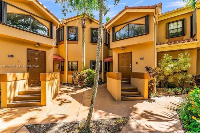 Building Photo - 15563 N Miami Lakeway Unit 204