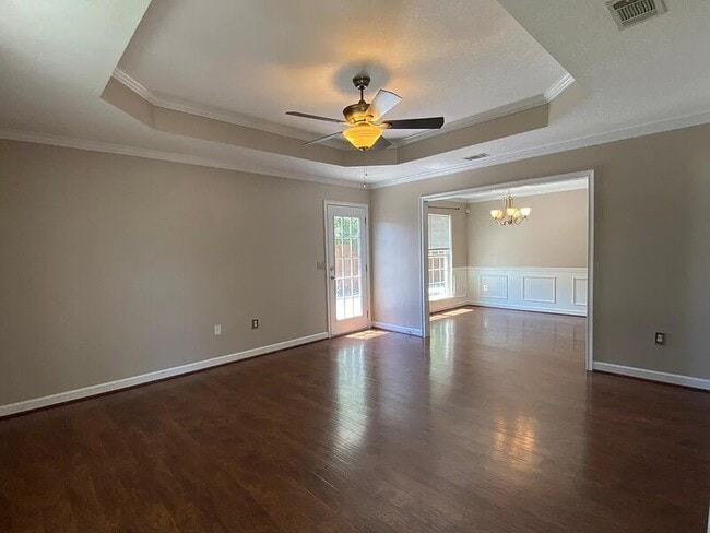 Photo - 231 Augusta Way