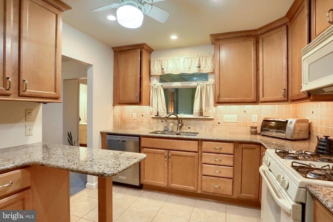 Photo - 113 E Woodland Dr